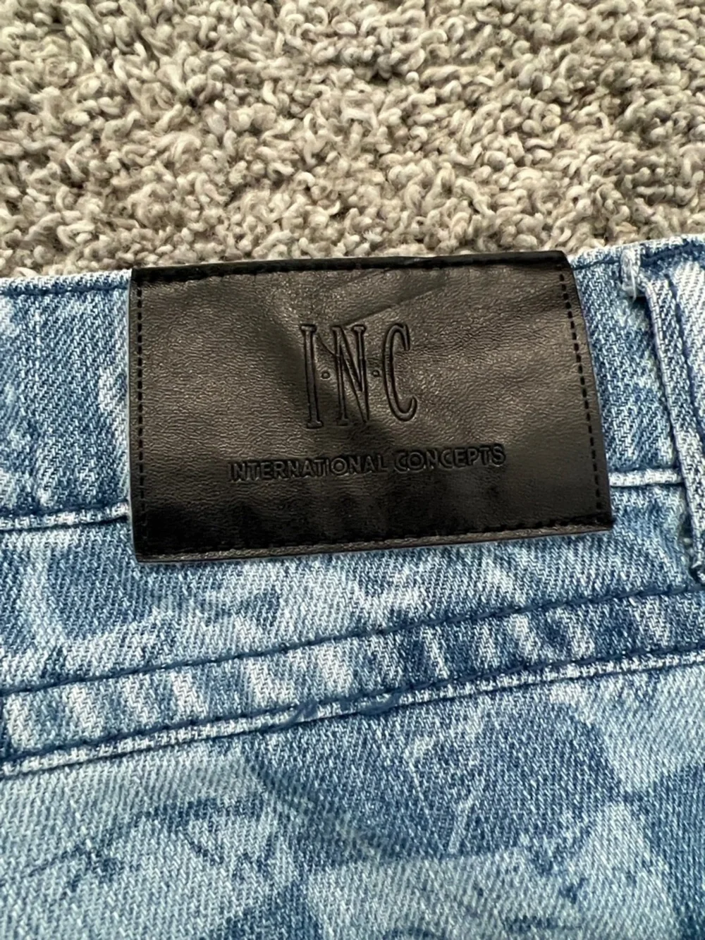 I.N.C. International Concepts Men's Slim-Straight Checkered Denim Jeans - Sz 34W - Picture 5 of 15